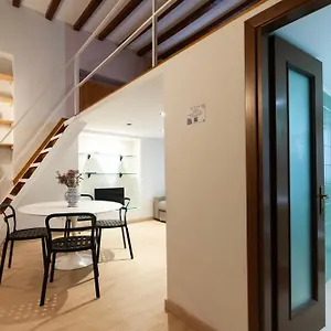 Youhosty - Confalonieri 21 , Milano Italia